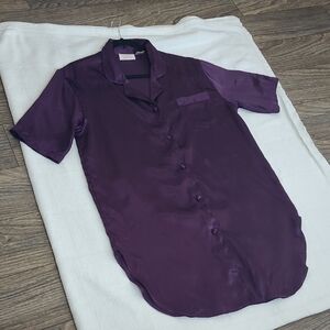Satin And Beaux Size M. Purple Satin Button-Up Shirt